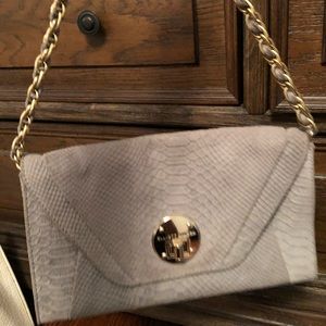 Elliot Lucca clutch